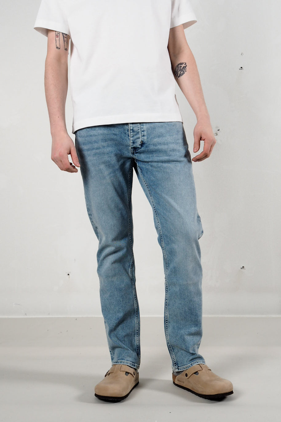 NEUW Lou Straight farkut - fazer