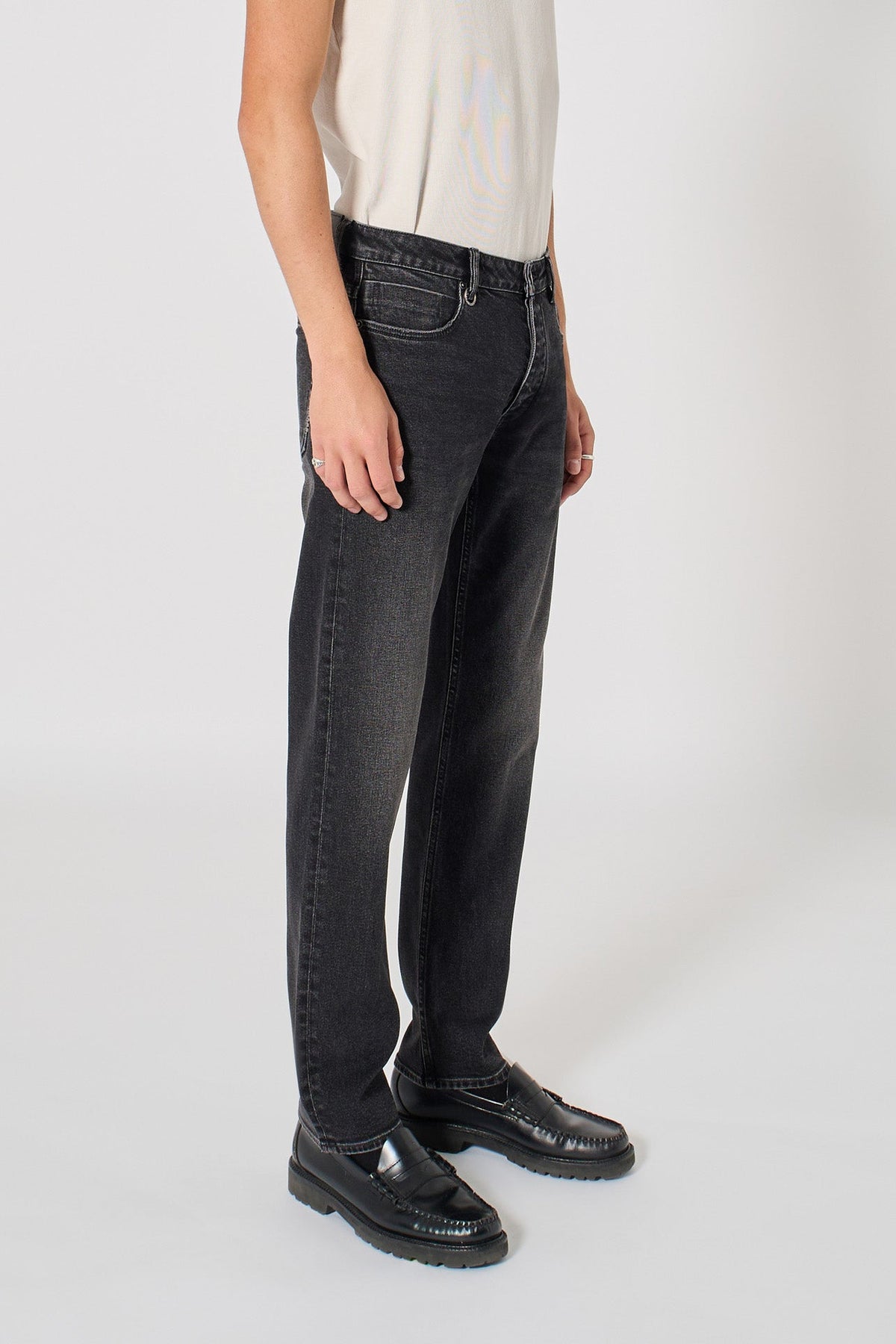 NEUW Lou Straight Trojan farkut - washed black