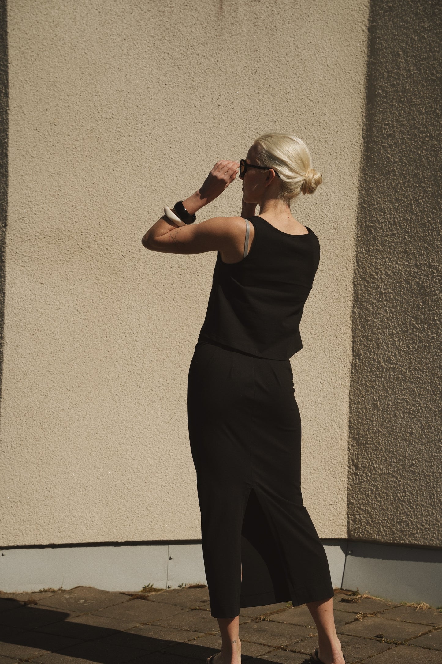 OUNCE garments Saga top - black