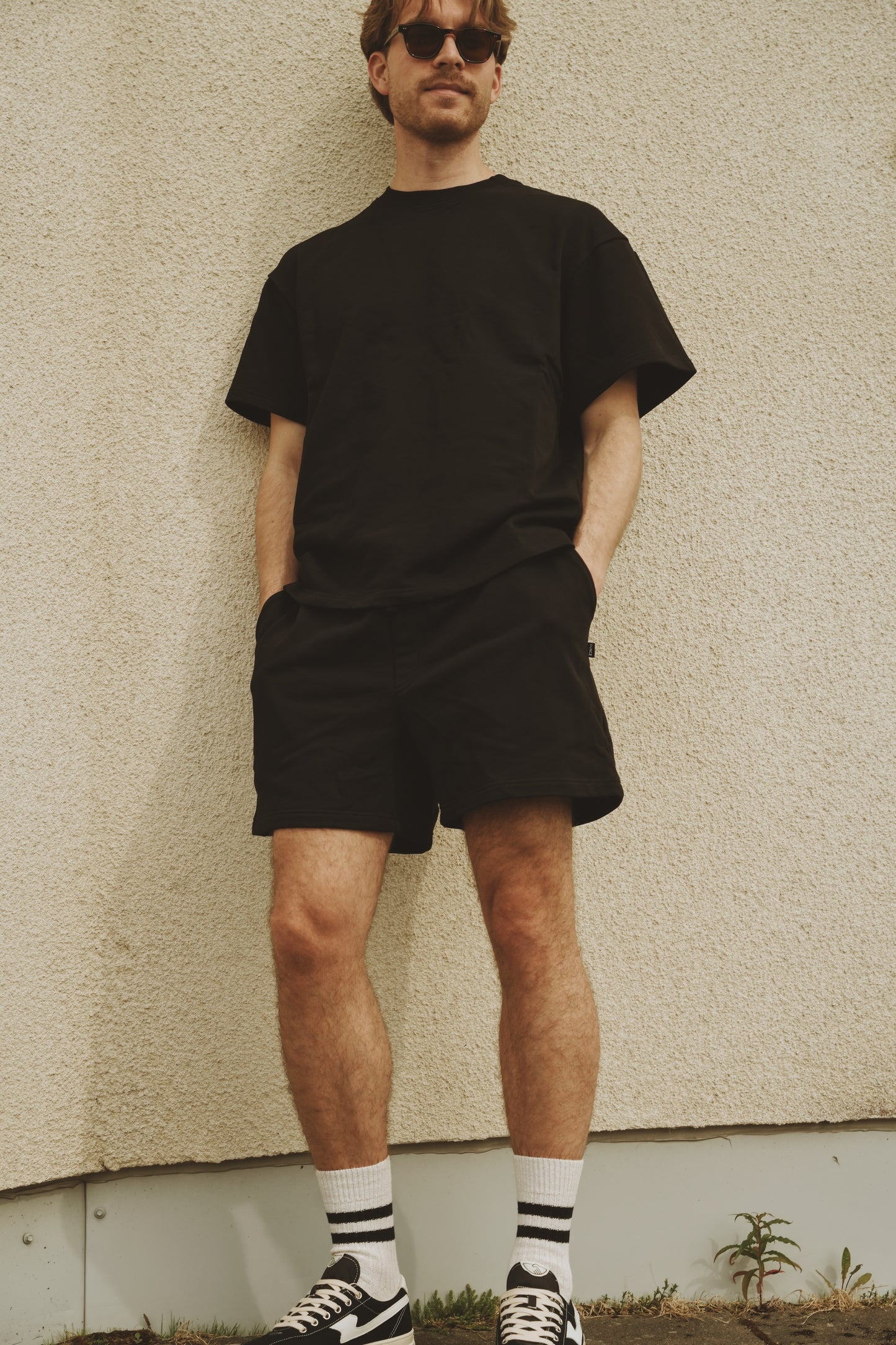 OUNCE garments Rex shorts - deep black