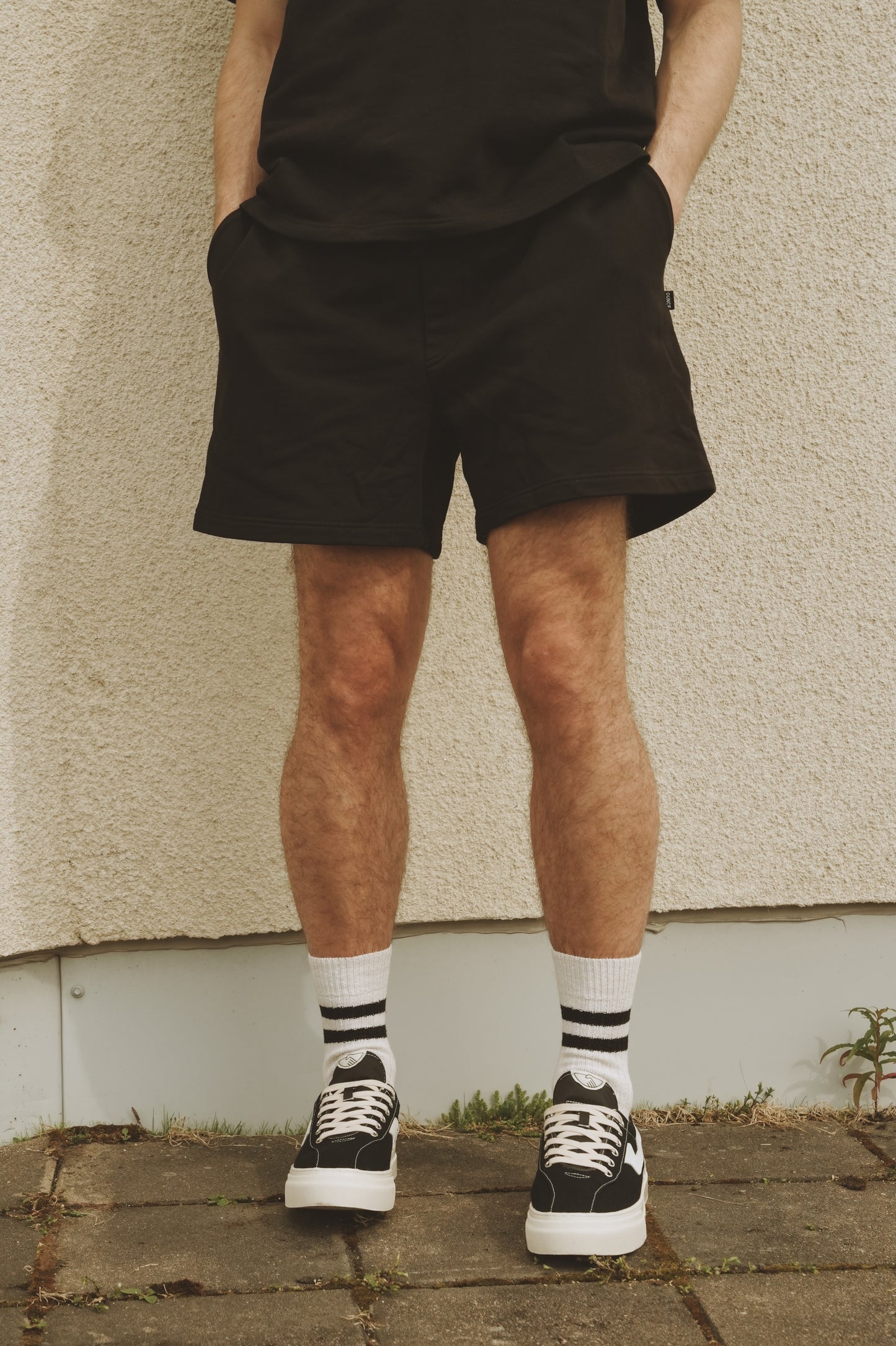 OUNCE garments Rex shorts - deep black
