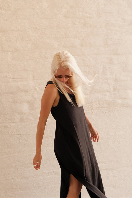 Naisten musta puuvillamekko