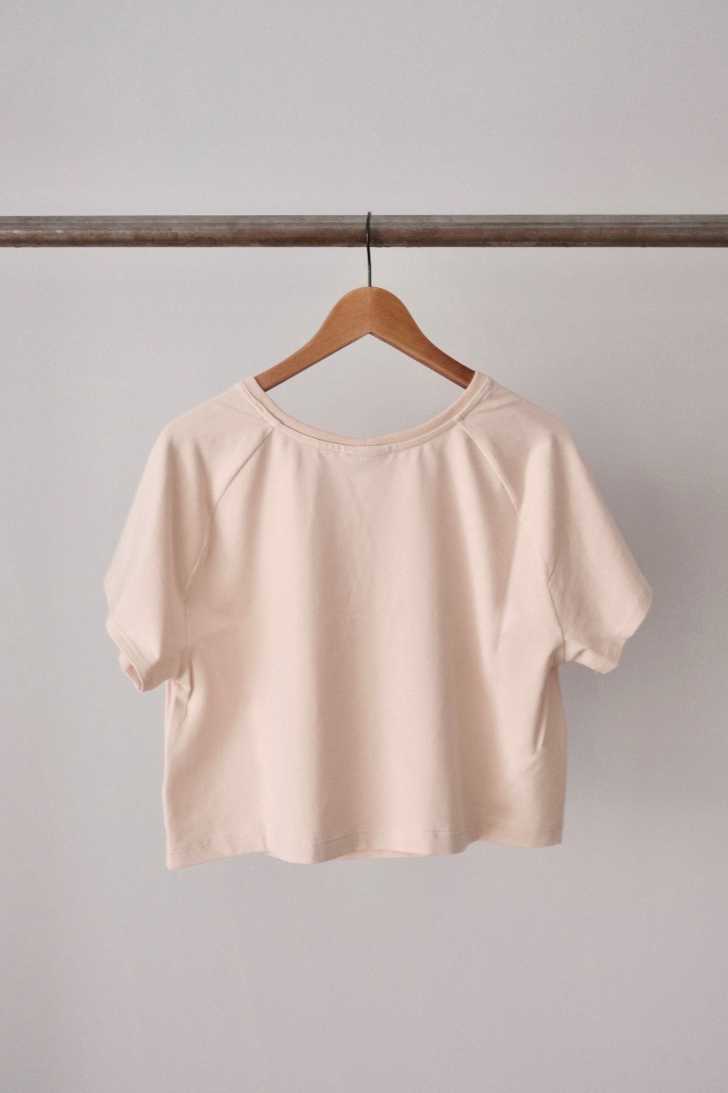 Naisten cropattu oversize t-paita