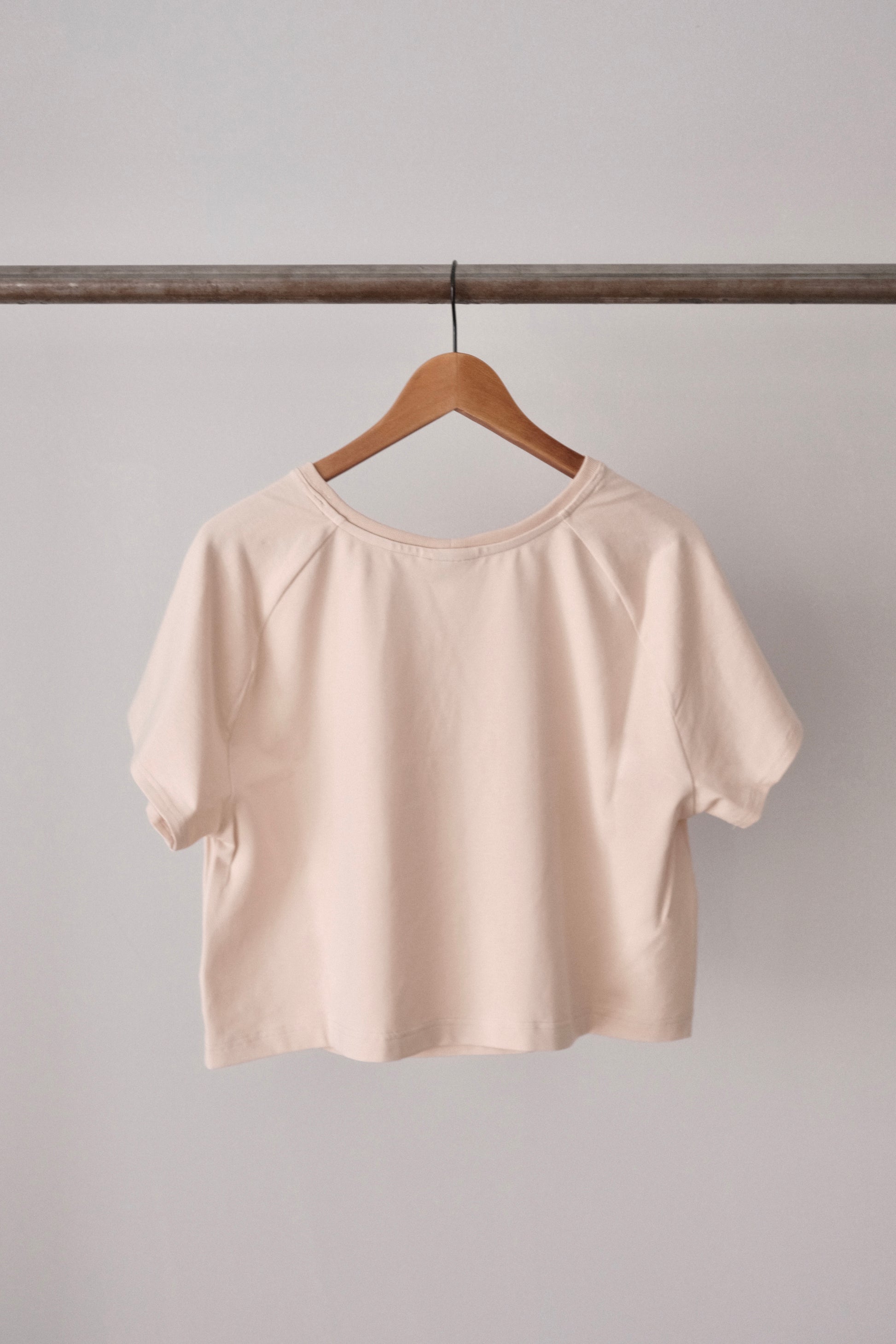 Naisten cropattu oversize t-paita