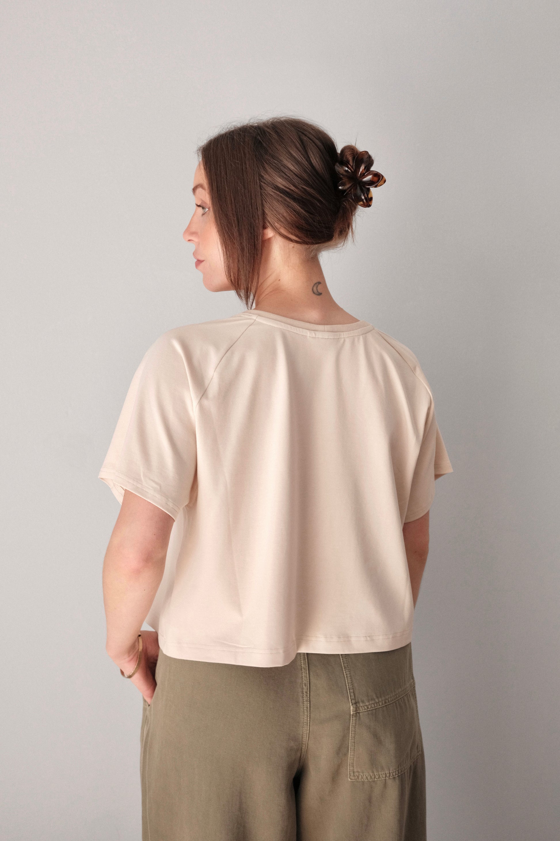 Vaalea cropattu oversize t-paita