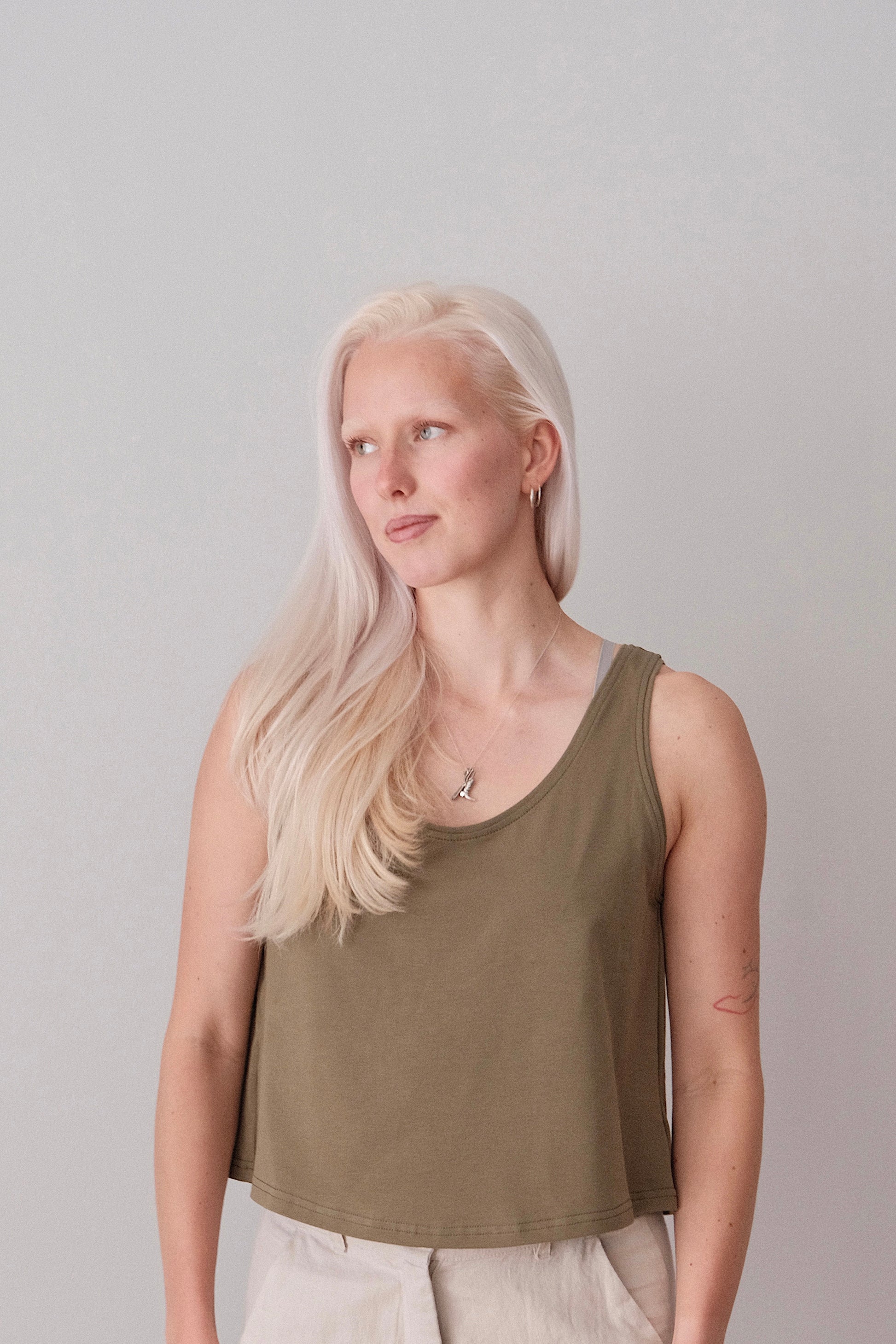Vihreä crop top