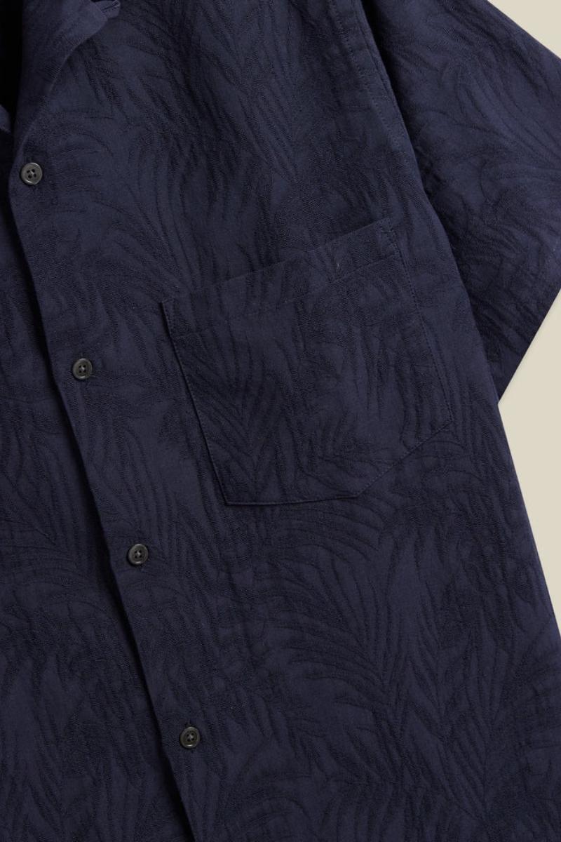 Miesten tummansininen lyhythihainen