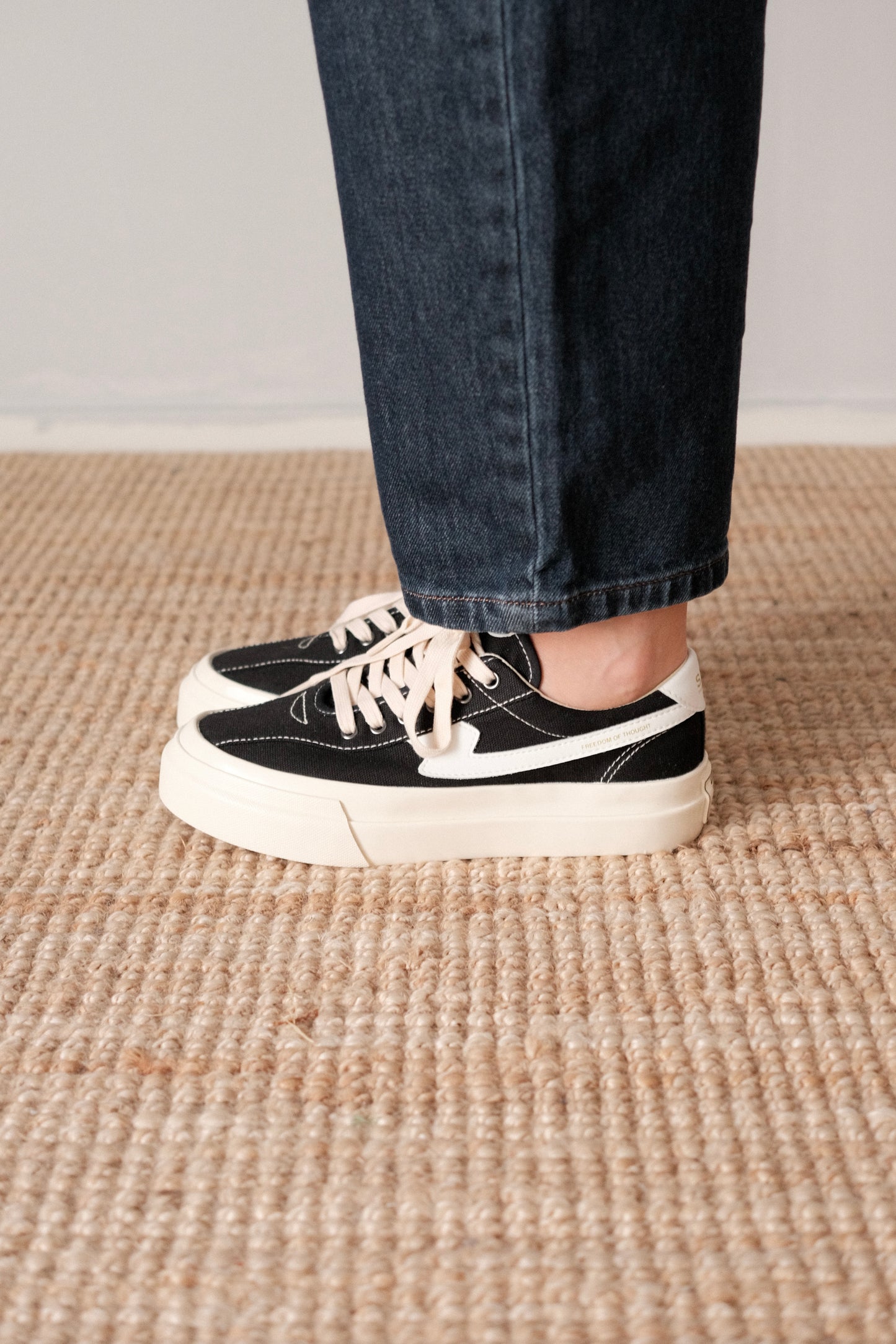 Stepney Workers Club Dellow S-Strike Cup Canvas - black/white - UNISEX