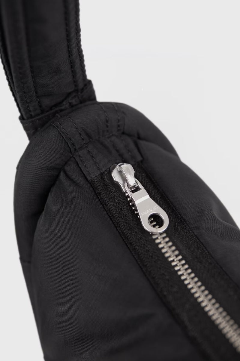 Sandqvist Curve Half Moon Bag Mini - Black