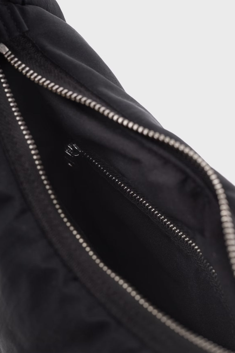 Sandqvist Curve Half Moon Bag Mini - Black