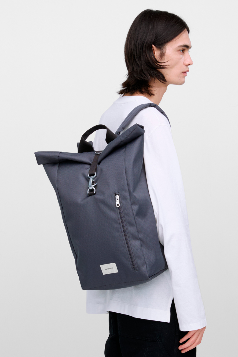 Sandqvist Ground Rolltop Backpack L - asphalt with black webbing