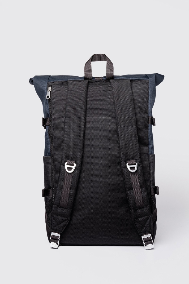 Sandqvist Icon Rolltop Backpack L - multi black / navy with black leather