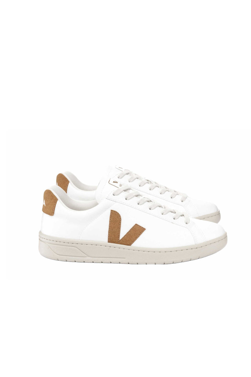Veja Urca C.W.L. naisten tennarit - White / camel