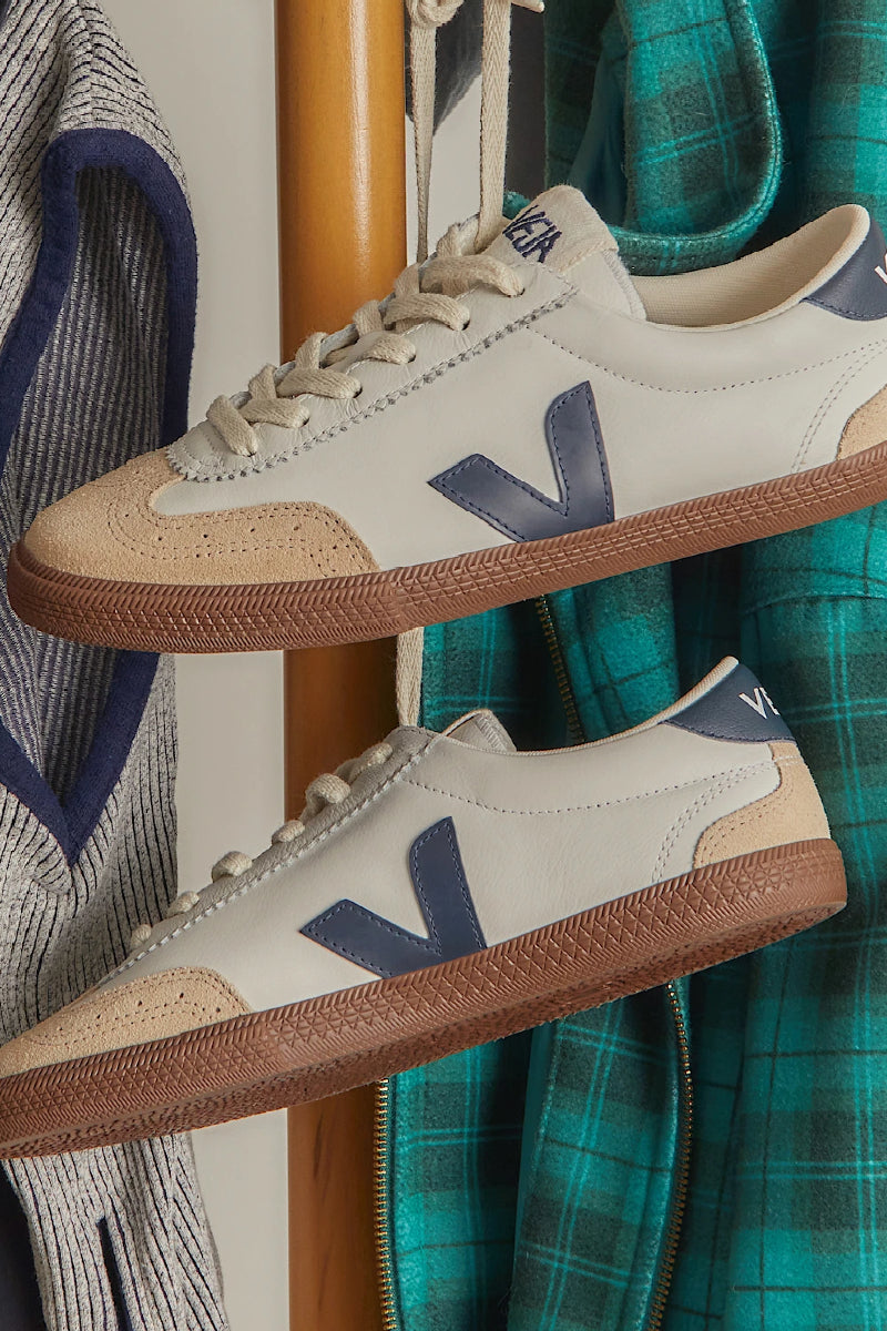 Veja Volley O.T. Leather - white/nautico/bark