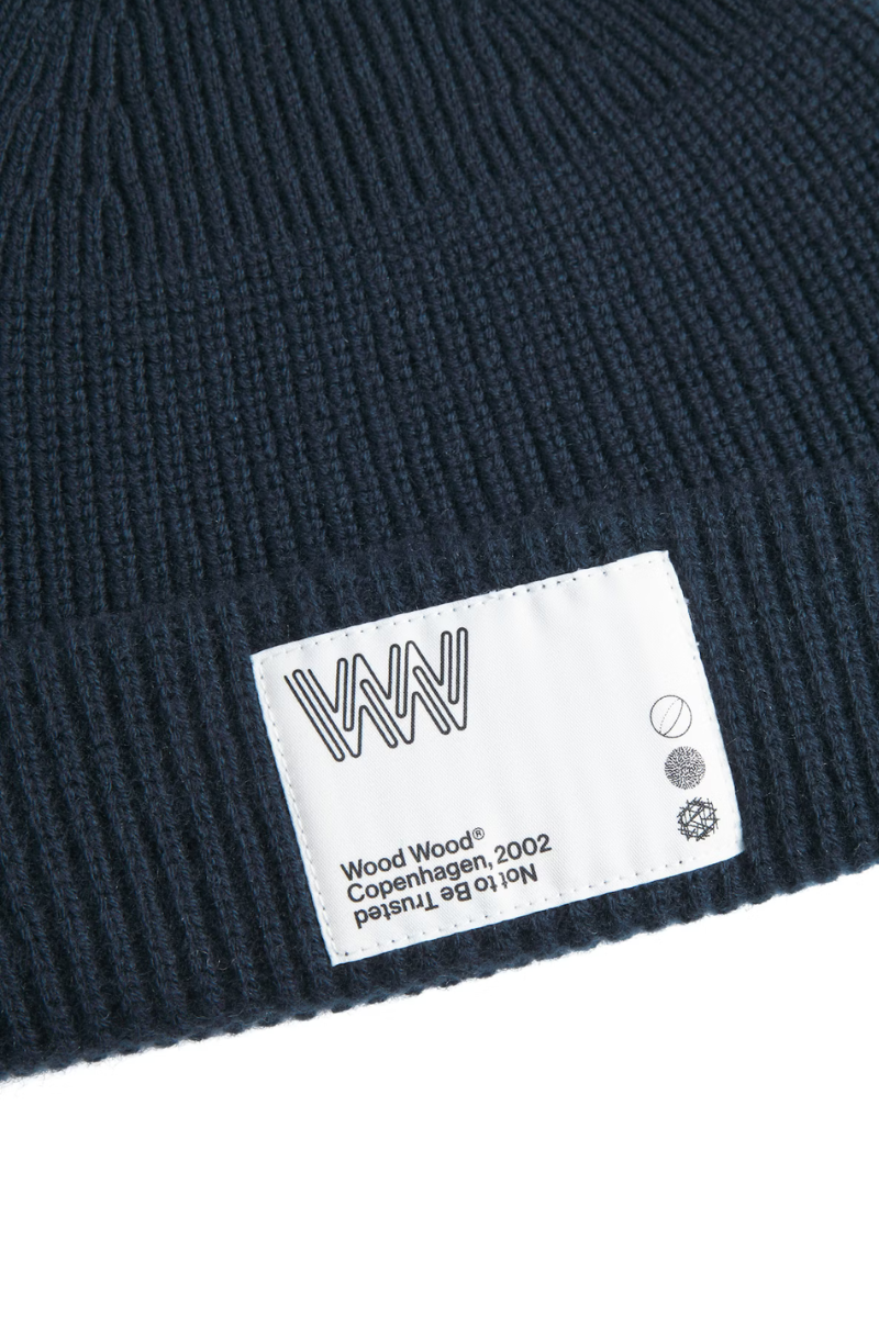 Wood Wood Milo Beanie - salute