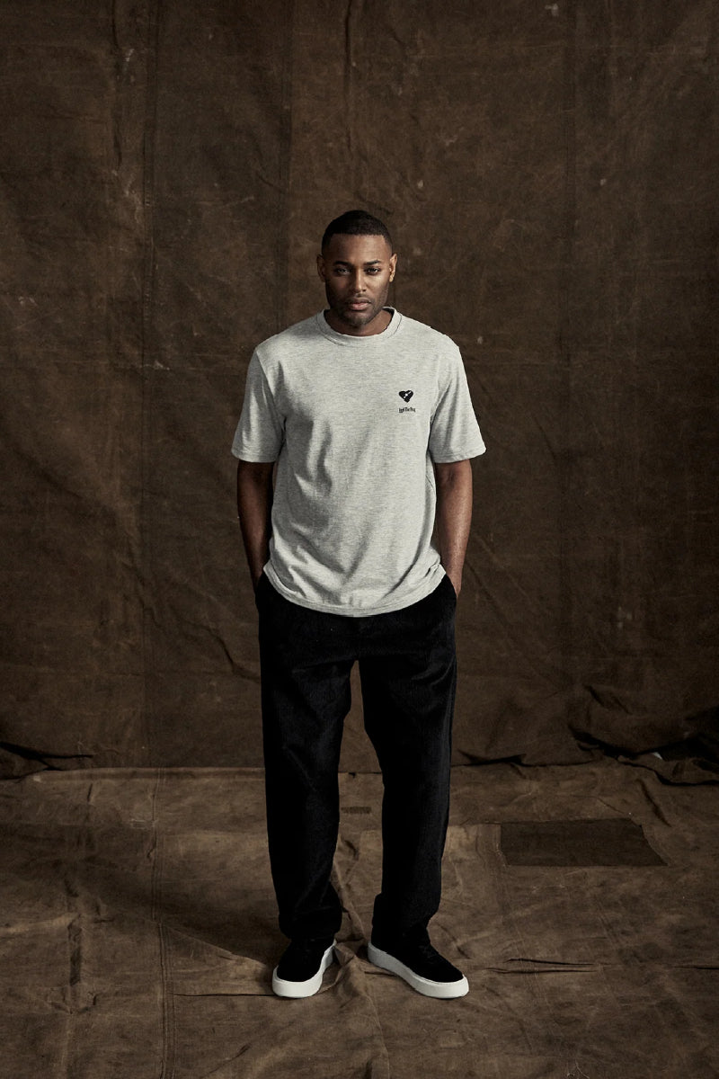 AVENY Berkeley Tee Feel The Beat Patch - grey melange