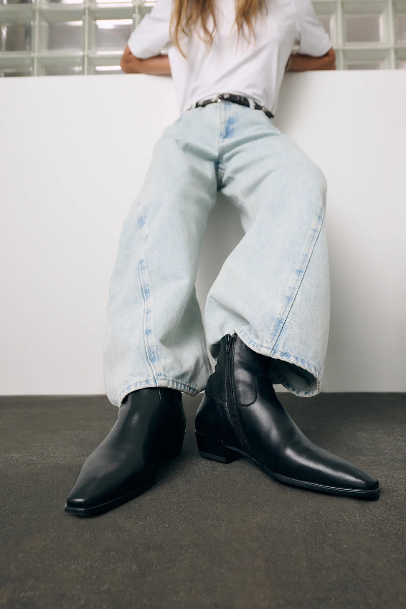 Copenhagen Studios CPH293 - Leather Black