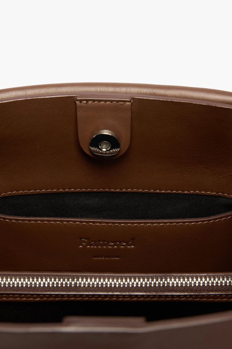 Flattered Hedda Grande - Chocolate Leather