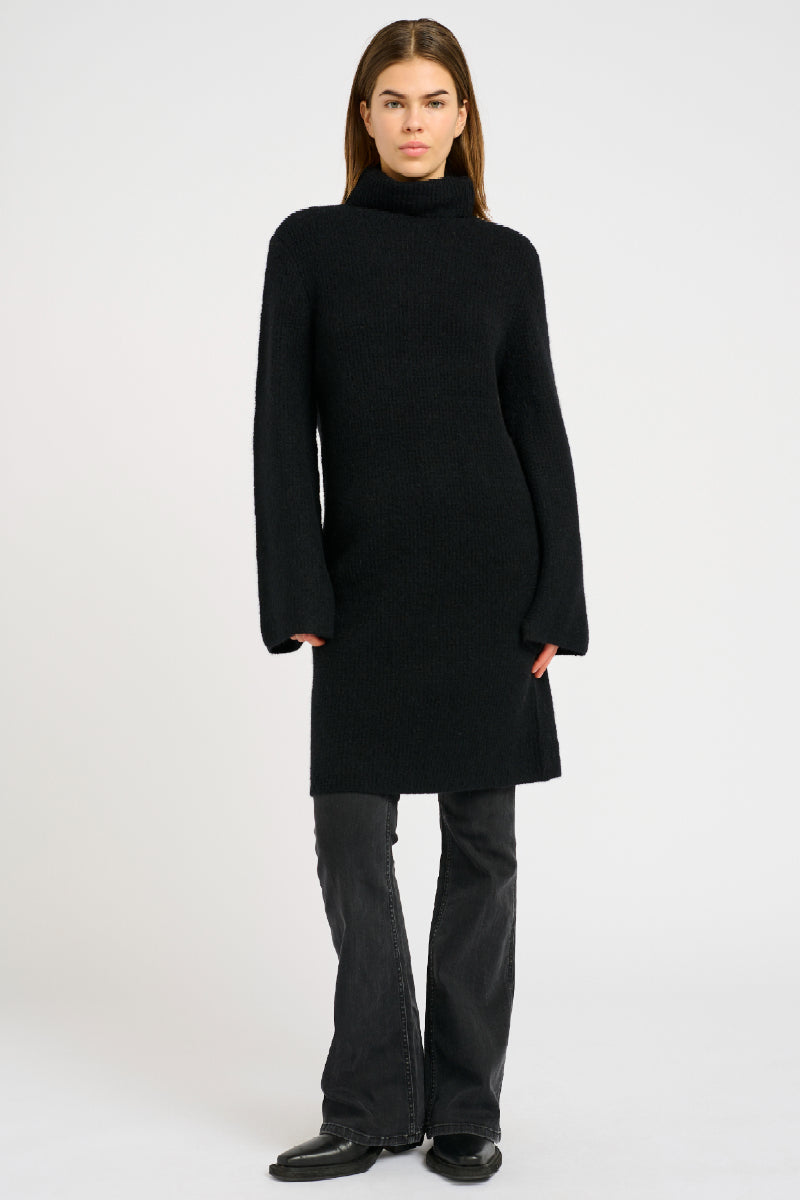 Gestuz AlphaGZ rollneck dress - black