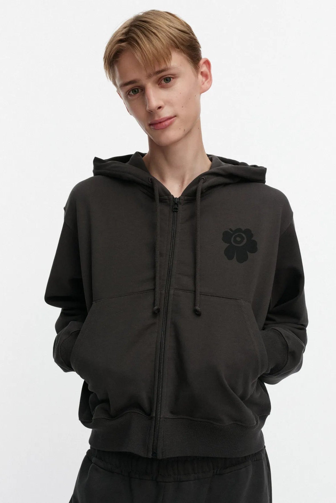 Marimekko Joggi Unikko Placement Kioski huppari - tummanharmaa / musta