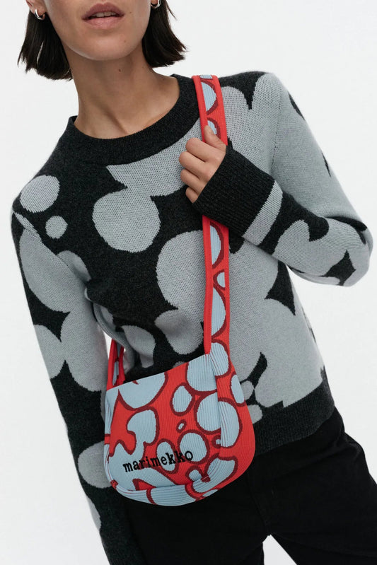 Marimekko Knitted Crossbody Keidas olkalaukku - vaaleansininen / punainen