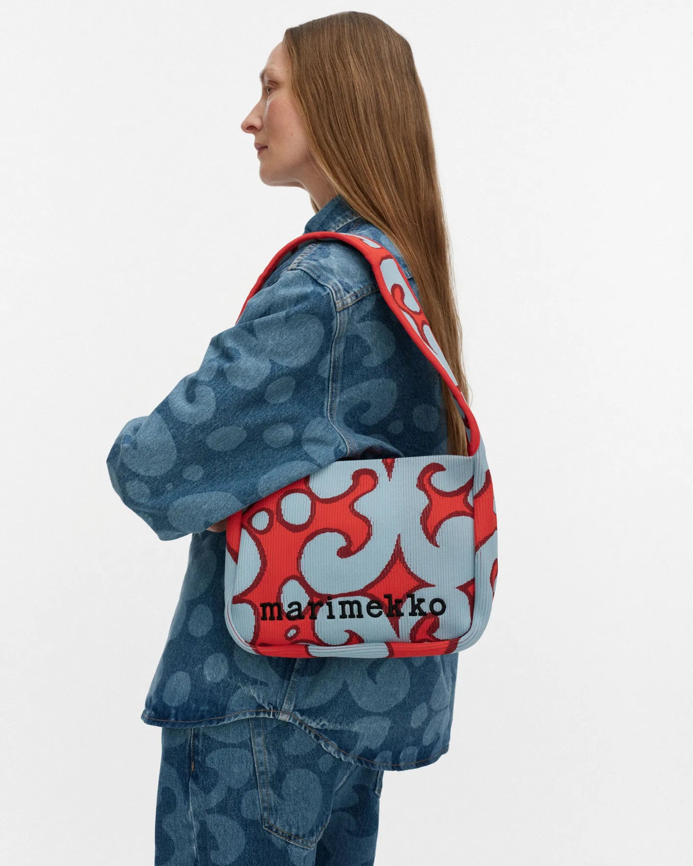 Marimekko Knitted Shoulderbag Keidas olkalaukku - vaaleansininen / punainen