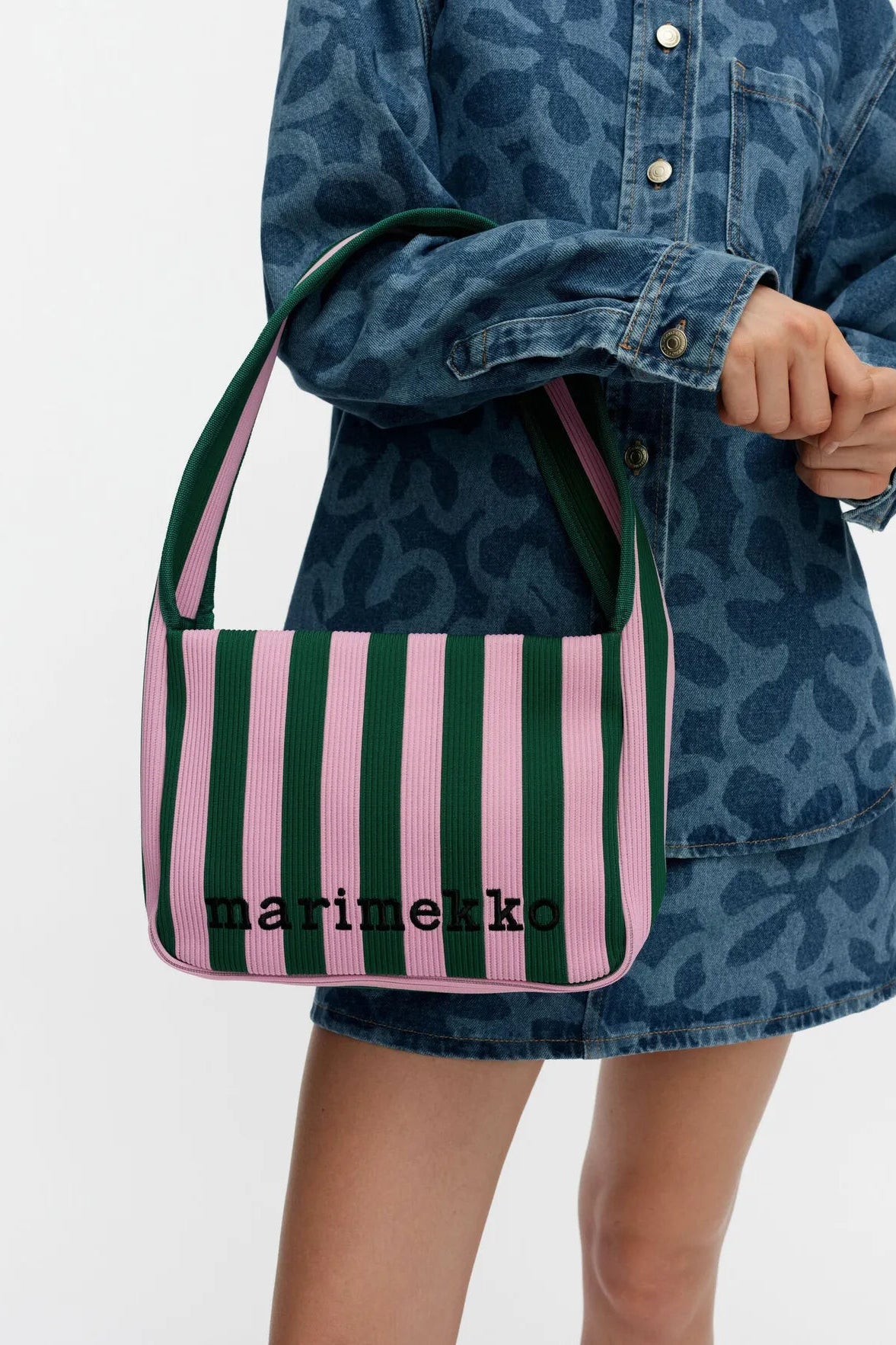  Marimekko Knitted Shoulderbag Merirosvo olkalaukku - vihreä / vaaleanpunainen