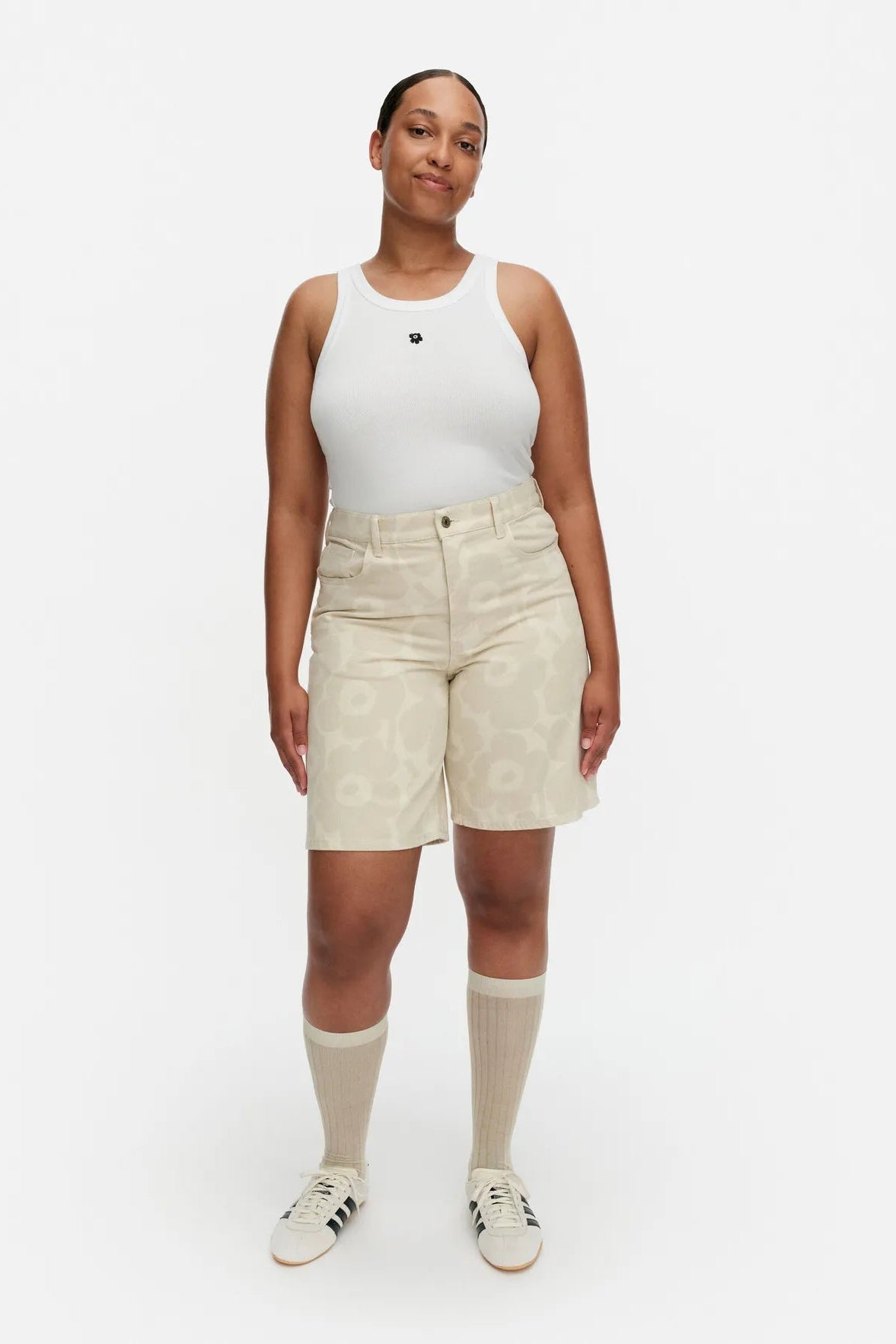 Naisten farkkushortsit