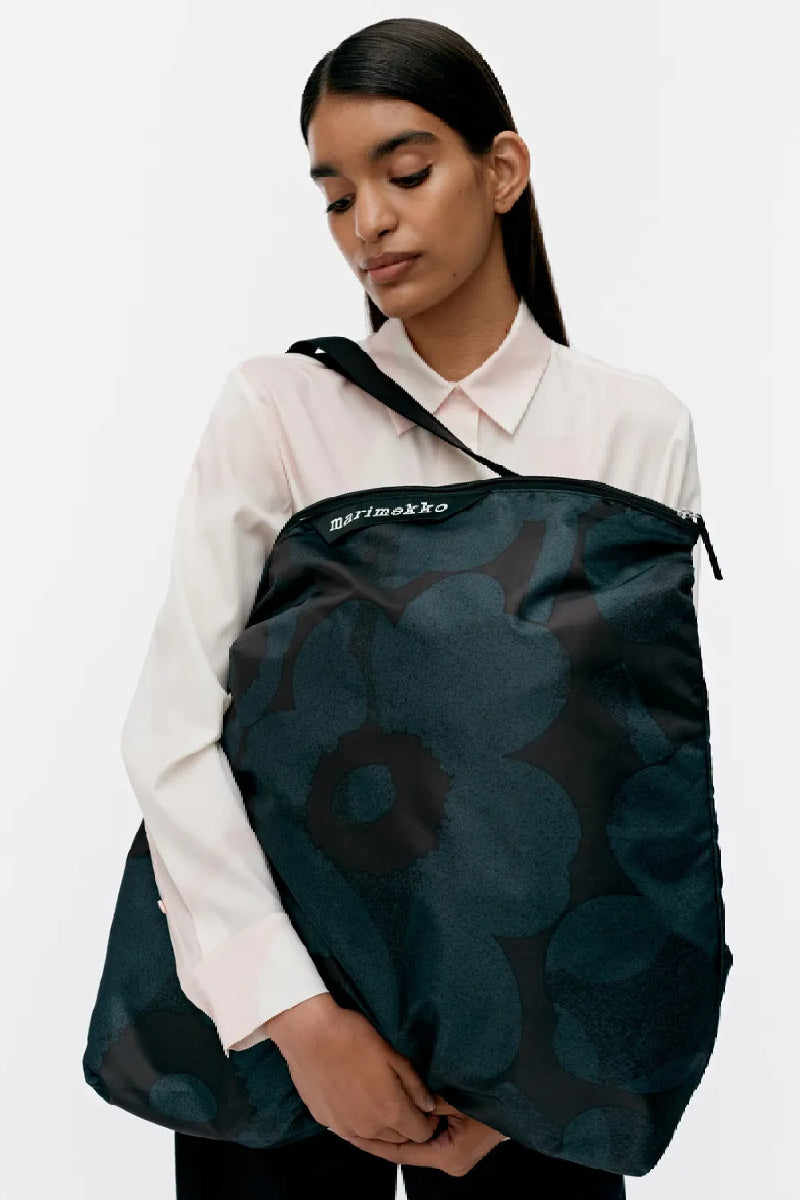 Marimekko Neat Crossbody Unikko L laukku - musta/tummanvihreä