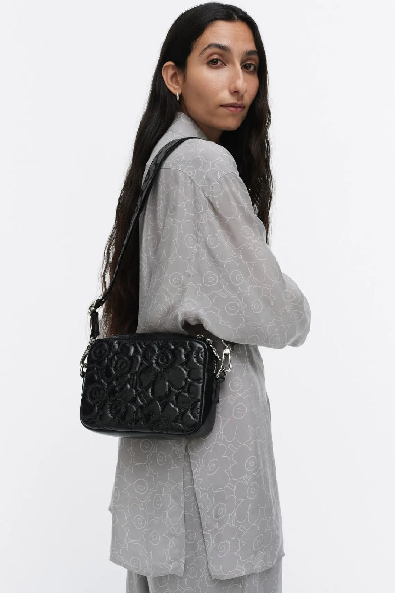 Marimekko Soft Gratha Unikko olkalaukku - musta