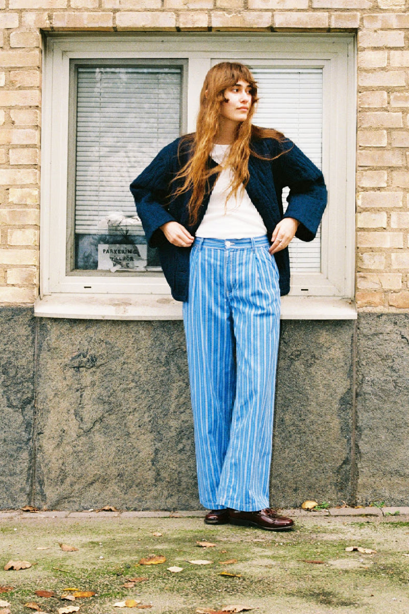 Nudie Jeans Gullan Pants Striped - blue / offwhite