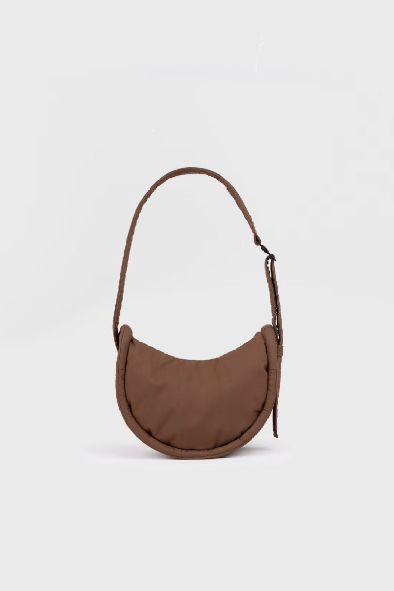Sandqvist Curve Crossbody Round S - Dark Taupe