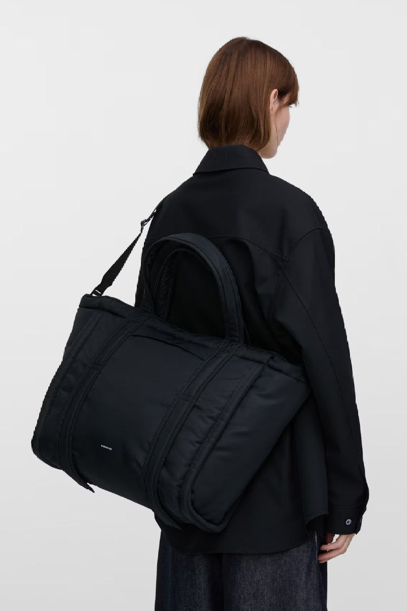 Sandqvist Curve Tote bag - black