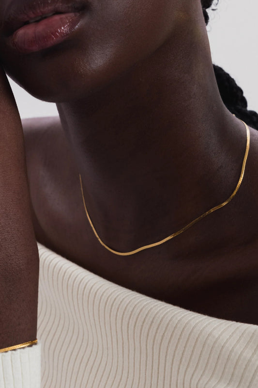 Syster P Herringbone necklace - gold