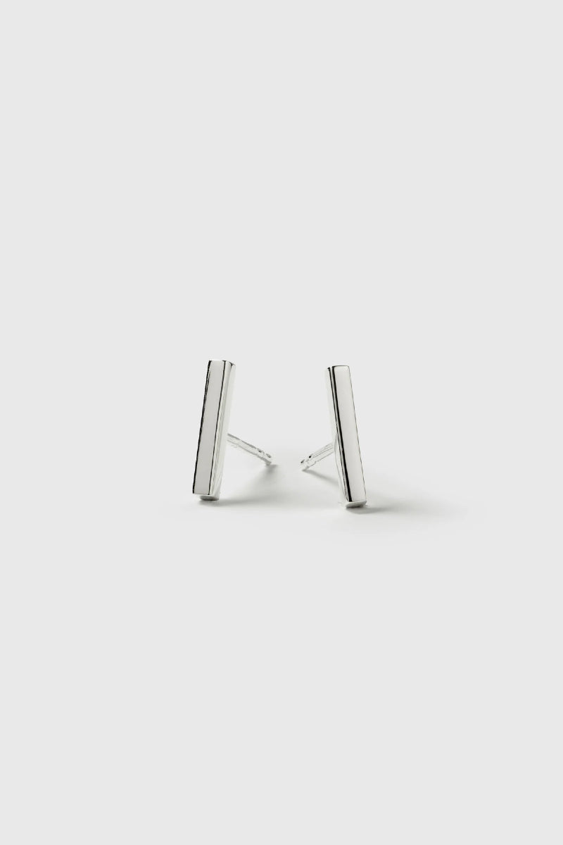 Syster P Strict Bar Earrings - silver