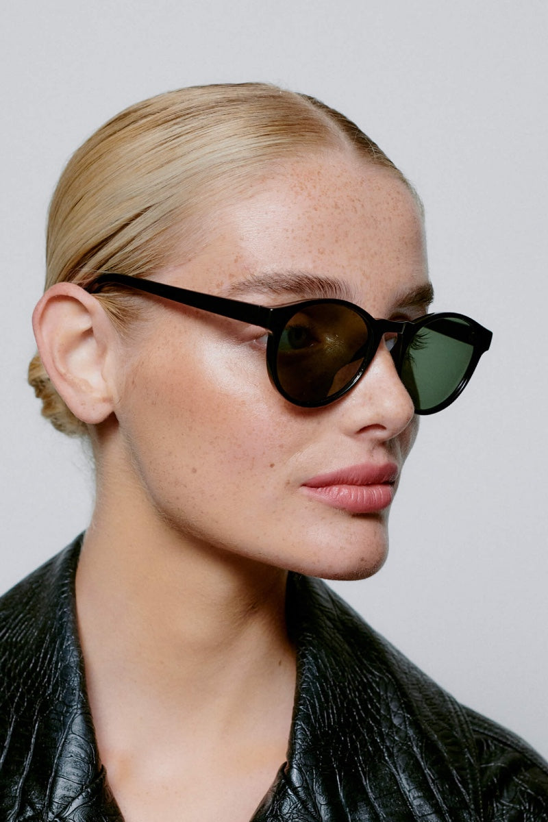 A. Kjærbede Marvin - black