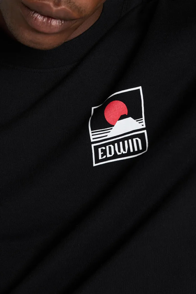 Edwin Sunset On Mt Fuji pitkähihainen paita - black
